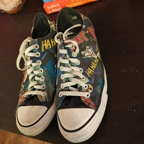 Batman Converse - Picture 2 of 2